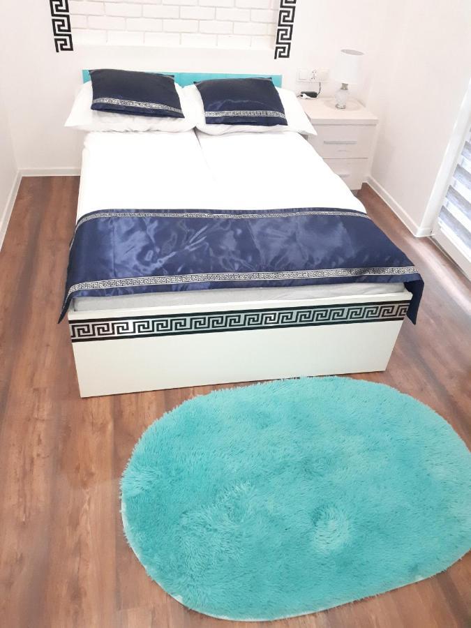 Apartamenty Centrum Mala Dwojeczka Blekitna Panoramiczna Balkonem Promenada Kielce Exteriér fotografie